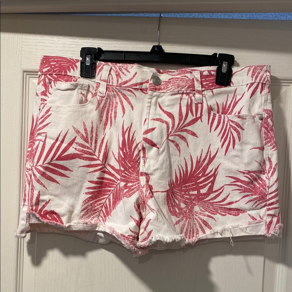 NWOT Kensie 12/31 White/Pink Palm High Rise Denim Shorts